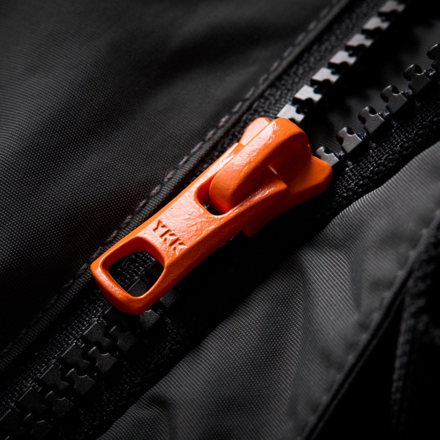 Urus7-Sort16.jpg